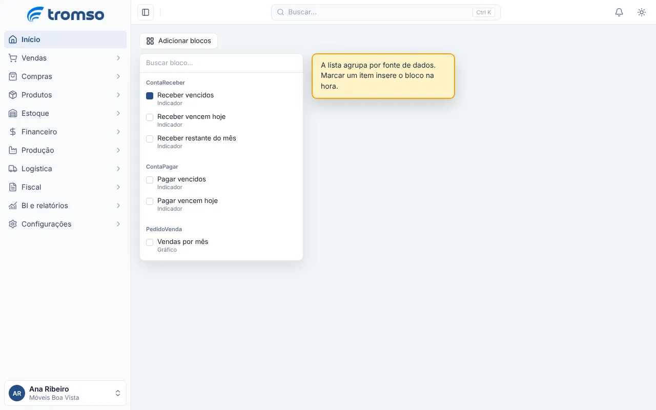 Popover Adicionar blocos aberto na tela inicial, com o campo Buscar bloco e os grupos ContaReceber, ContaPagar e PedidoVenda listando indicadores e o gráfico Vendas por mês.
